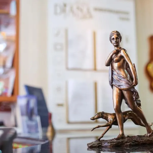 Diana Palace, hotel i Yambol