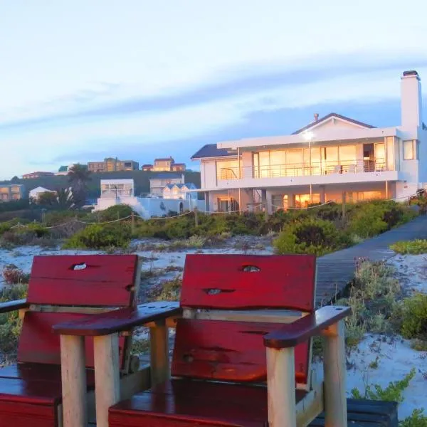On The Beach Apartments, hotel a Yzerfontein