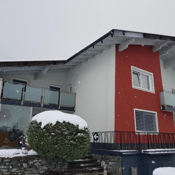 Ferienwohnung Gurabic, hotel v destinaci Maurach