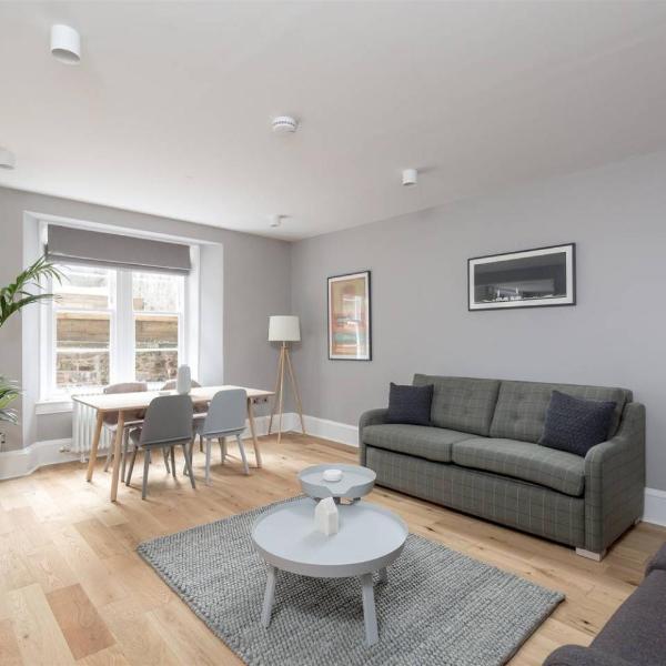 ALTIDO Luxurious 2BR home near Haymarket station