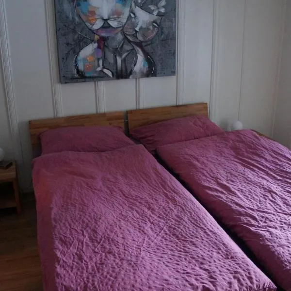 Hôtel de la Truite, hotel v destinaci Champ-du-Moulin