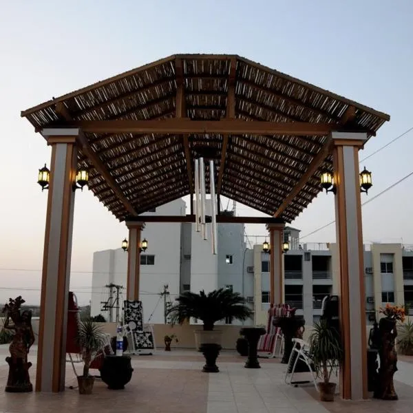 Hotel Surbhi, hotel di Mundra