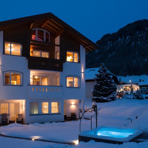Apartments Antines