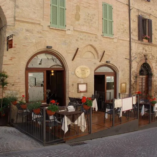 Oro Rosso Hotel Ristorante, hotel v destinaci Montefalco