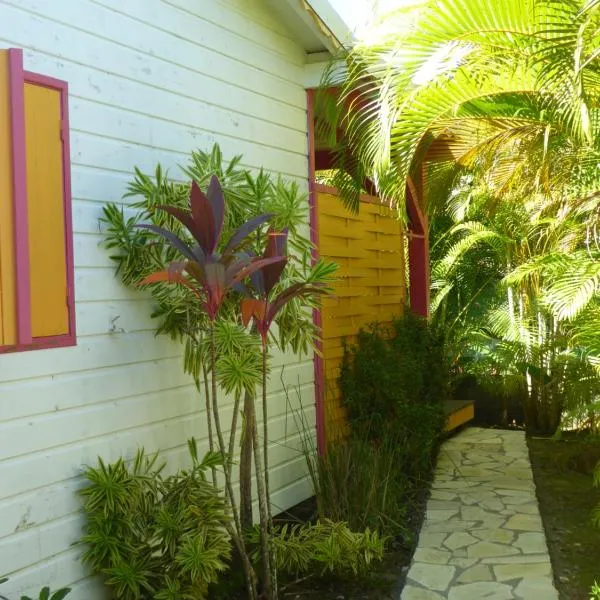 Coco Bungalows、サント・ローズのホテル