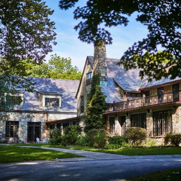 Troutbeck, hotel i Amenia