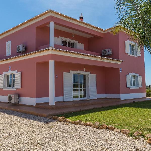 Villa Casa das Amendoeiras by Interhome