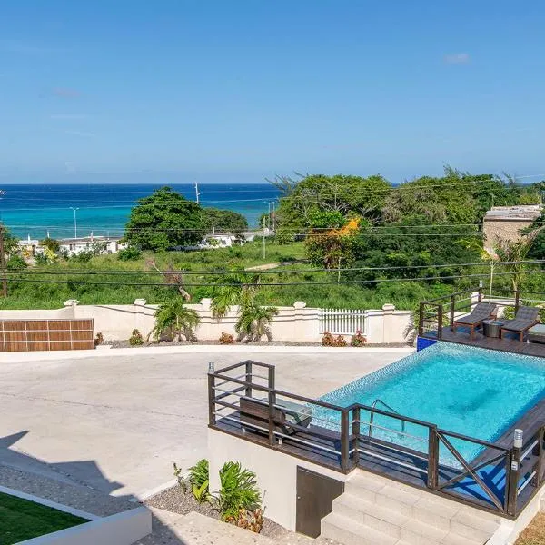 Luxury 2BR Home facing Beach w/Pool Montego Bay #5, hotel v destinaci Montego Bay