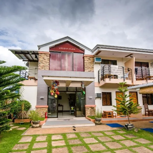 Greenfields Tourist Inn, hotel di Panglao