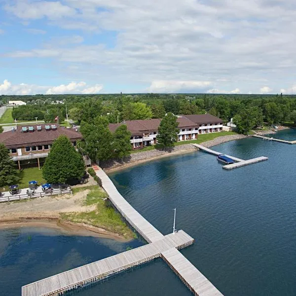 La Place Rendez-Vous Hotel, hotel in Fort Frances