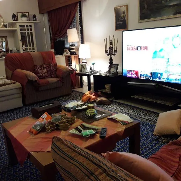 Shared Top 1st floor villa, hôtel à Limassol