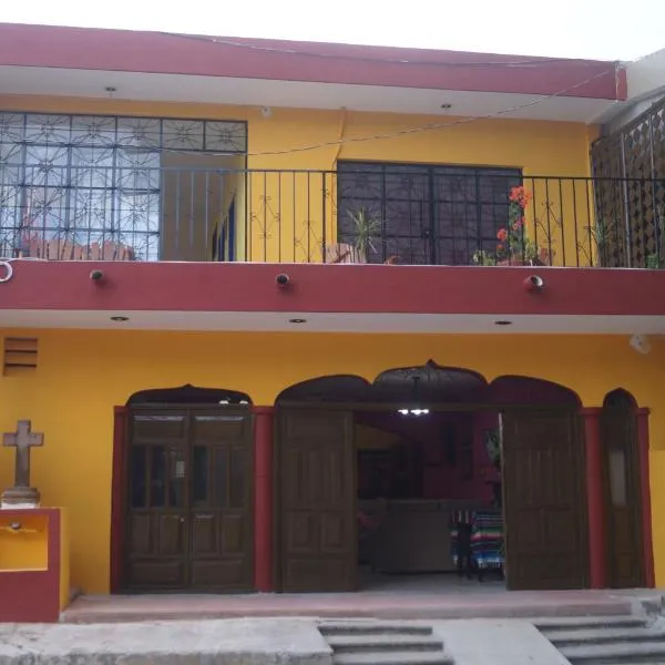 Hostal Las Cruces, ξενοδοχείο σε Valladolid