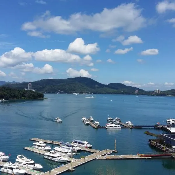 Yi Da Lakeside Hotel, hotel v destinaci Yuchi