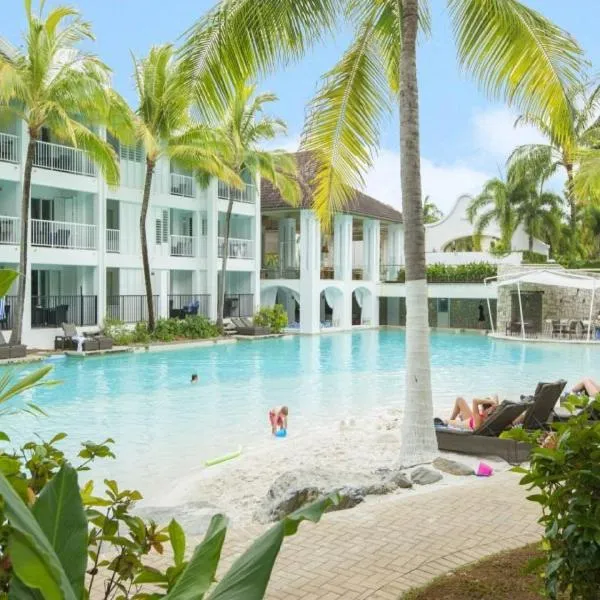 Beach Club Port Douglas Luxury Apartments, hôtel à Port Douglas