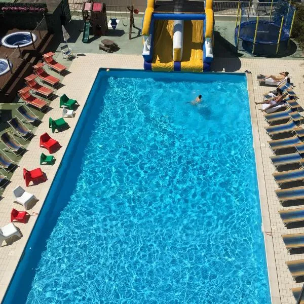 Hotel Jumbo, hotel a Rimini