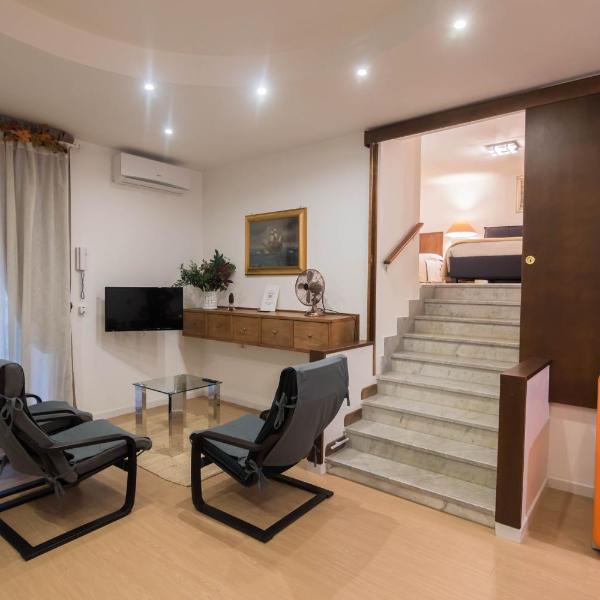 La Residenza Napoli Chiaia short let Apartment Superior Via Chiaia 82