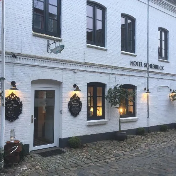 Das Kleine Hotel Schleiblick、シュレースヴィヒのホテル