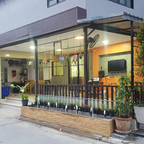 WJ Residence at Suvarnaphumi, hotel in Lat Krabang