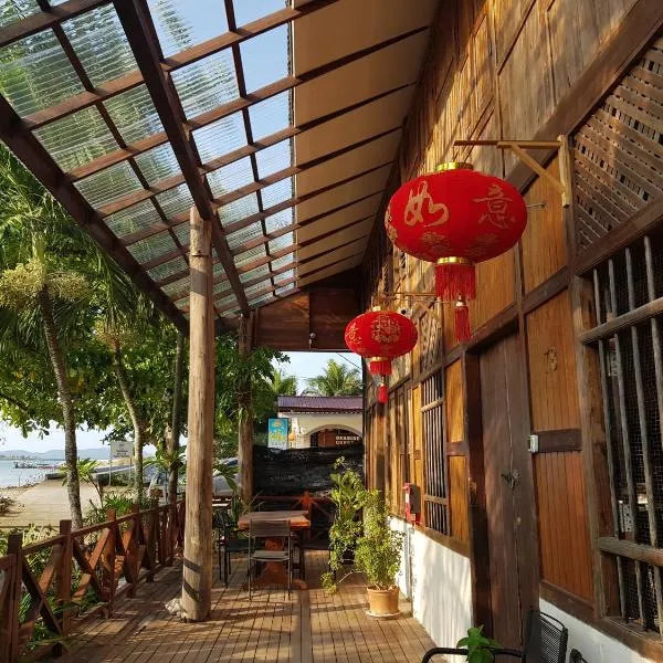 Experience Island Heritage Home, hotel in Pantai Kok