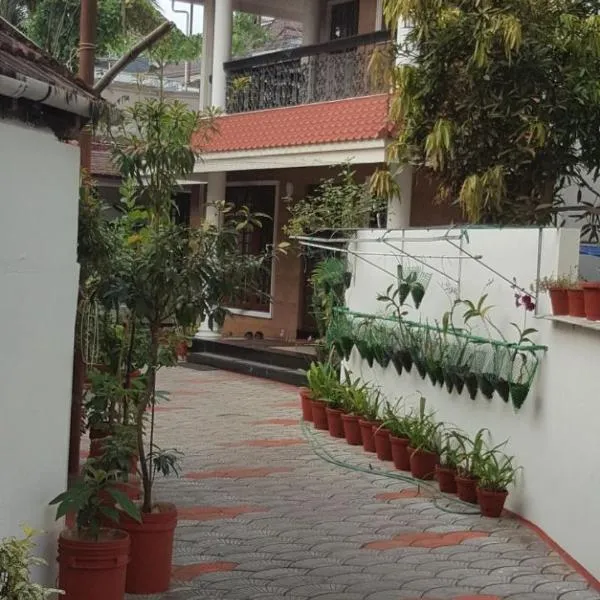 Birds Nest Home Stay，位于科钦的酒店