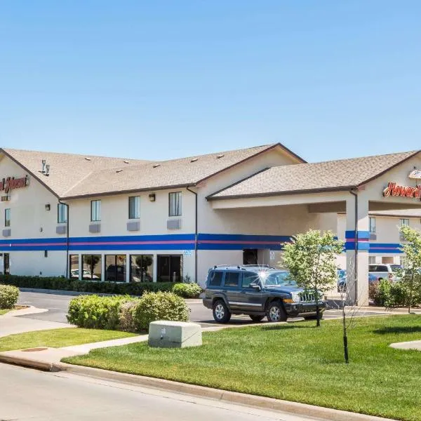 Howard Johnson by Wyndham Wichita Airport, hôtel à Wichita