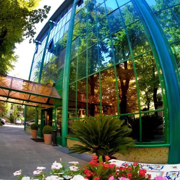 Hotel Michelangelo, hôtel à Forlì