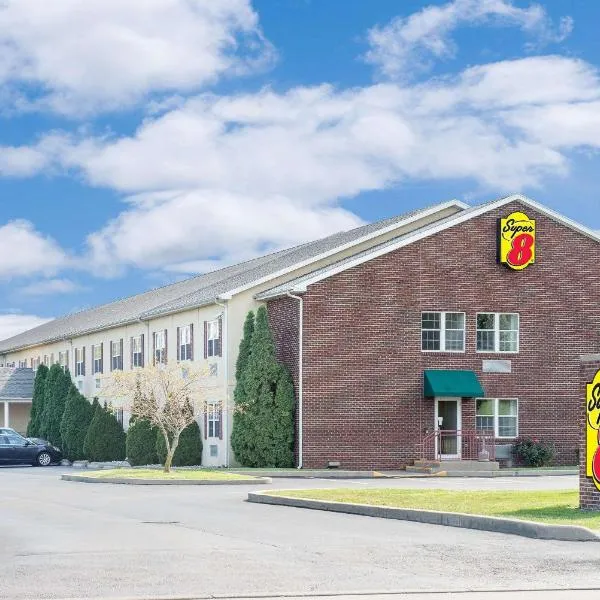 Super 8 by Wyndham Maumee Perrysburg Toledo Area, hotel a Maumee