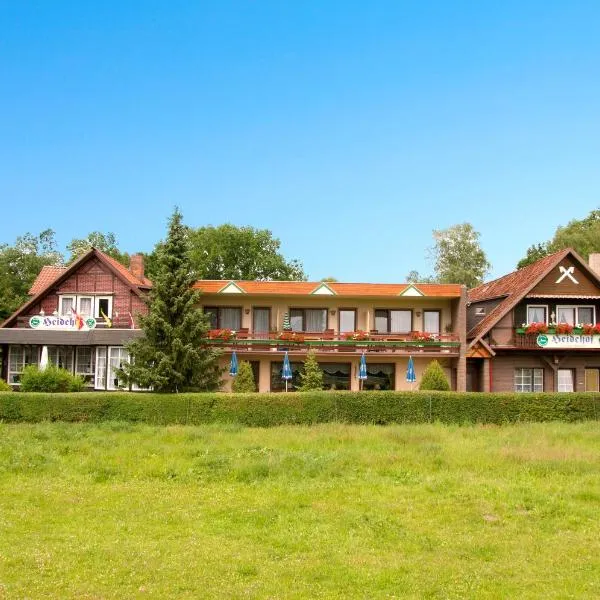 Land-gut-Hotel Landhaus Heidehof, ξενοδοχείο σε Clenze