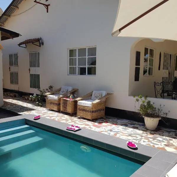 Mandinka Lodge, hotel in Kololi