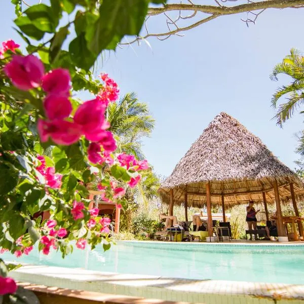 Hotel Cantarana, khách sạn ở Playa Grande