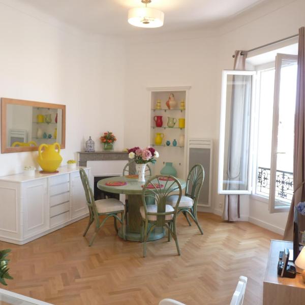 Two bedrooms in the center of Cannes, 500 meters from the Palais des Festival and the Croisette - 1934