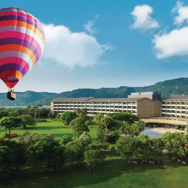 Luminous Hot Spring Resort & SPA, hotel in Luye