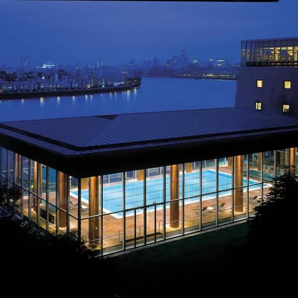 Canary Riverside Plaza Hotel, hotel sa London