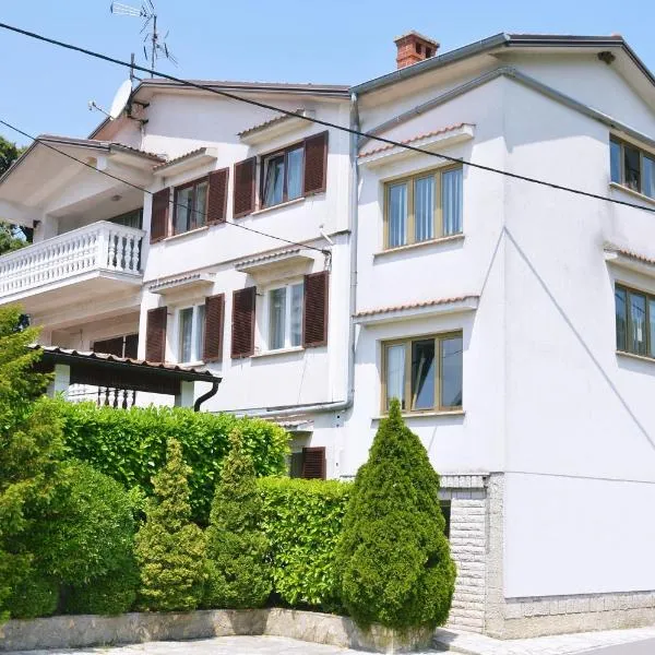 Apartments and Rooms Lago Rupa, hôtel à Rupa