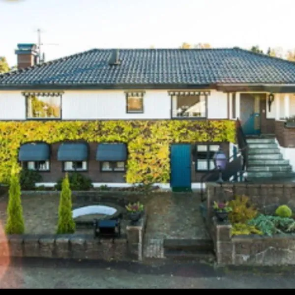 Residence Marmorvägen, hotelli Karlstadissa