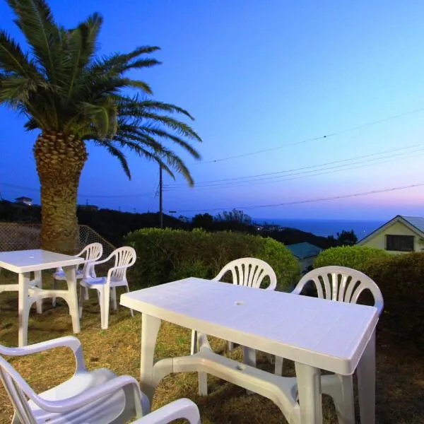 白浜オーシャンヴィラ, hotel u gradu 'Shirahama'