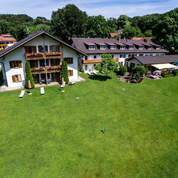 Landhotel Huber am See, hotel in Münsing am Starnberger See
