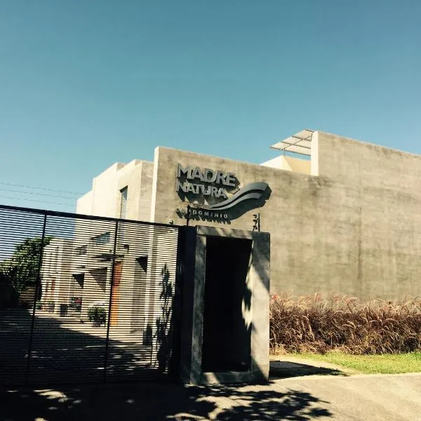 Madre Natura, hôtel à Asuncion