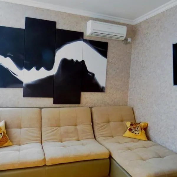 Apartment on Svobodu ave, hôtel à Soumy