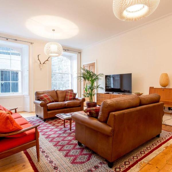 JOIVY Spacious 2 Bed Apt in Ideal City Centre Location