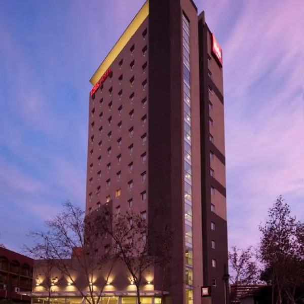 ibis Santiago Providencia, hotel in Santiago
