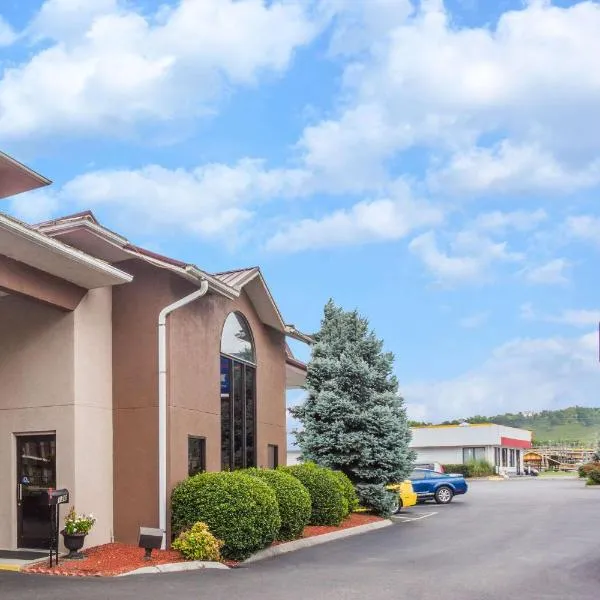 Baymont by Wyndham Pigeon Forge near Island Drive, hôtel à Pigeon Forge