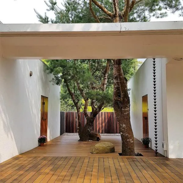 Aroundthetree Hermitage, hôtel à Shitan