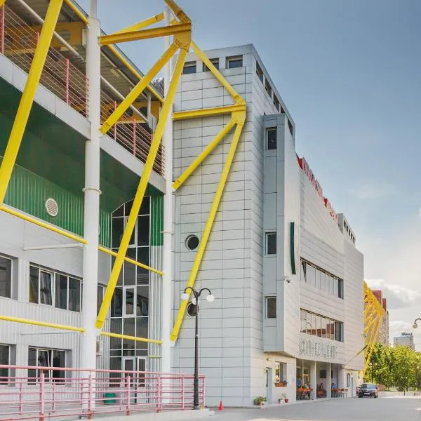 Hotel Obolon-Arena, khách sạn ở Kiev