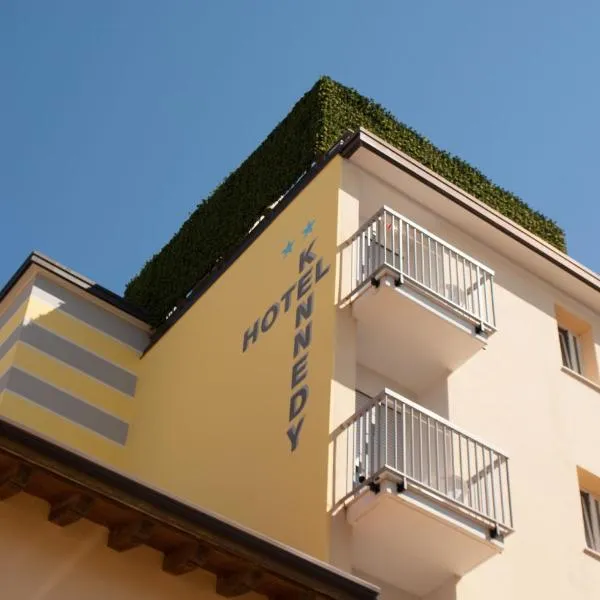 Hotel Kennedy, hotel v Caorle