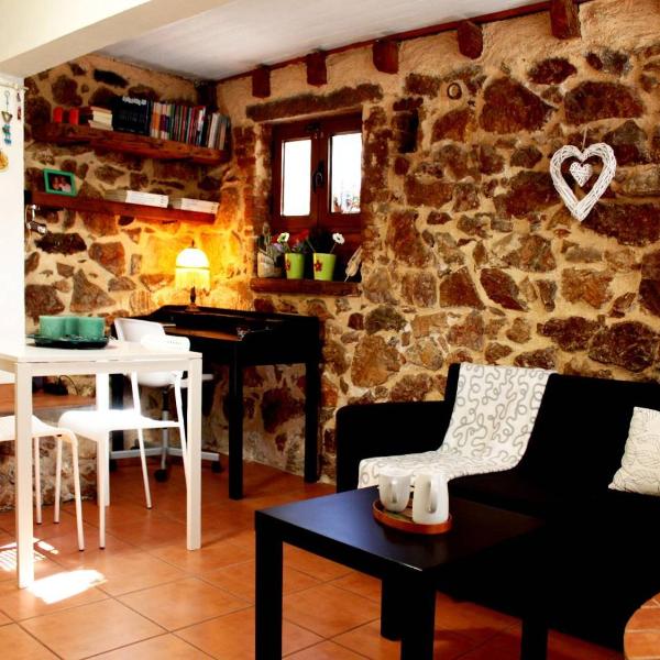 Sweet stone apartment in Imittos