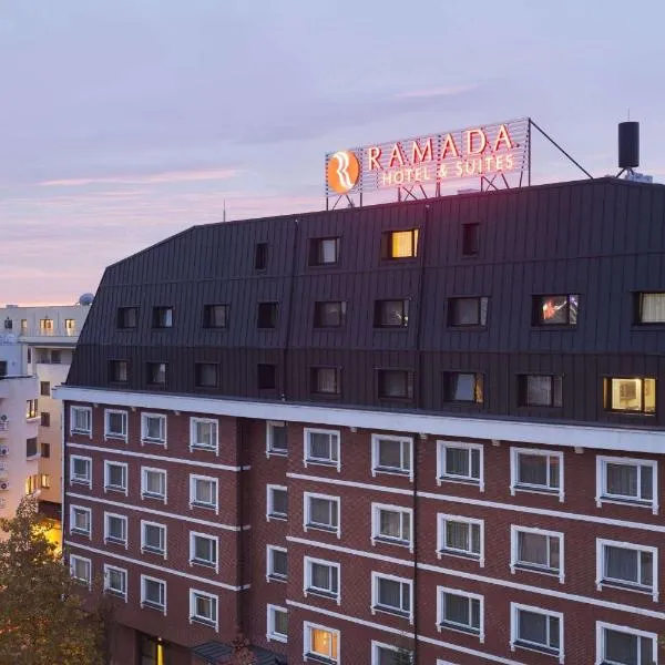 Ramada Hotel & Suites by Wyndham Bucharest North, hotel a Bucarest