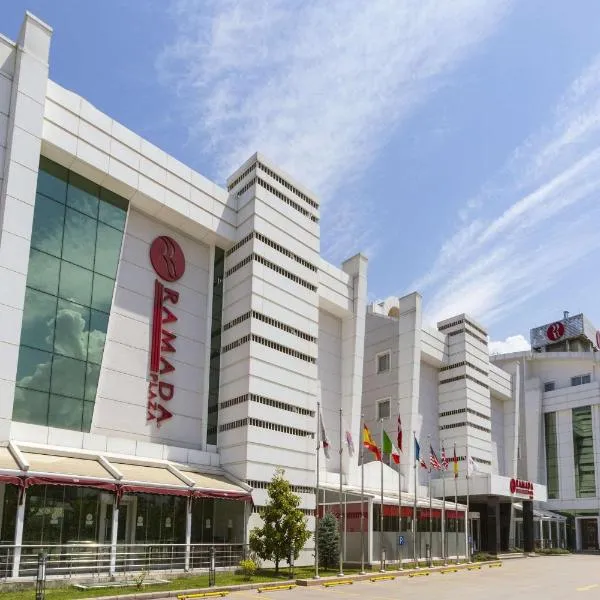 Ramada Plaza By Wyndham Izmit, hotel in Kocaeli