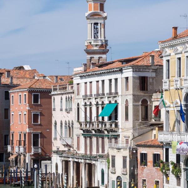 Casa Cattaneo Grand Canal view