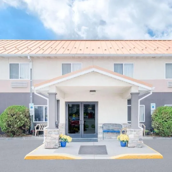Days Inn & Suites by Wyndham Fargo 19th Ave/Airport Dome, hotel a Fargo